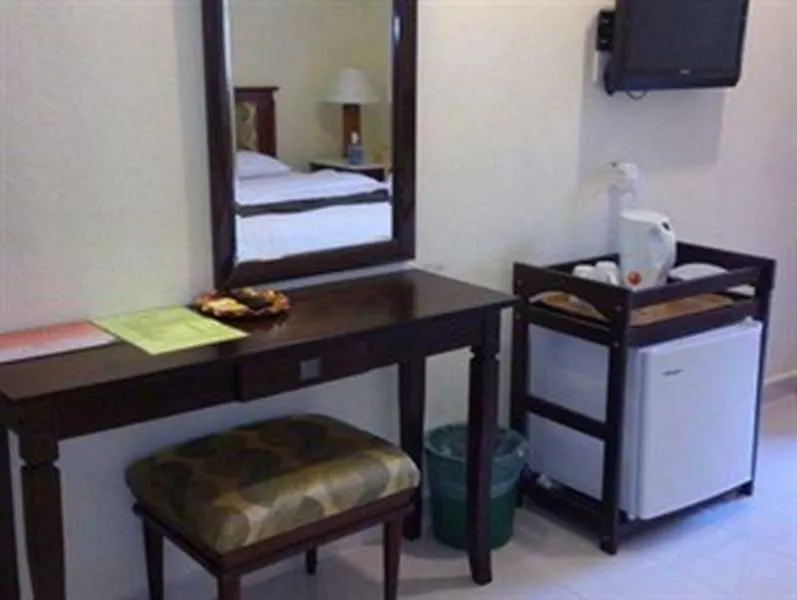 Nr Langkawi Motel Pantai Cenang